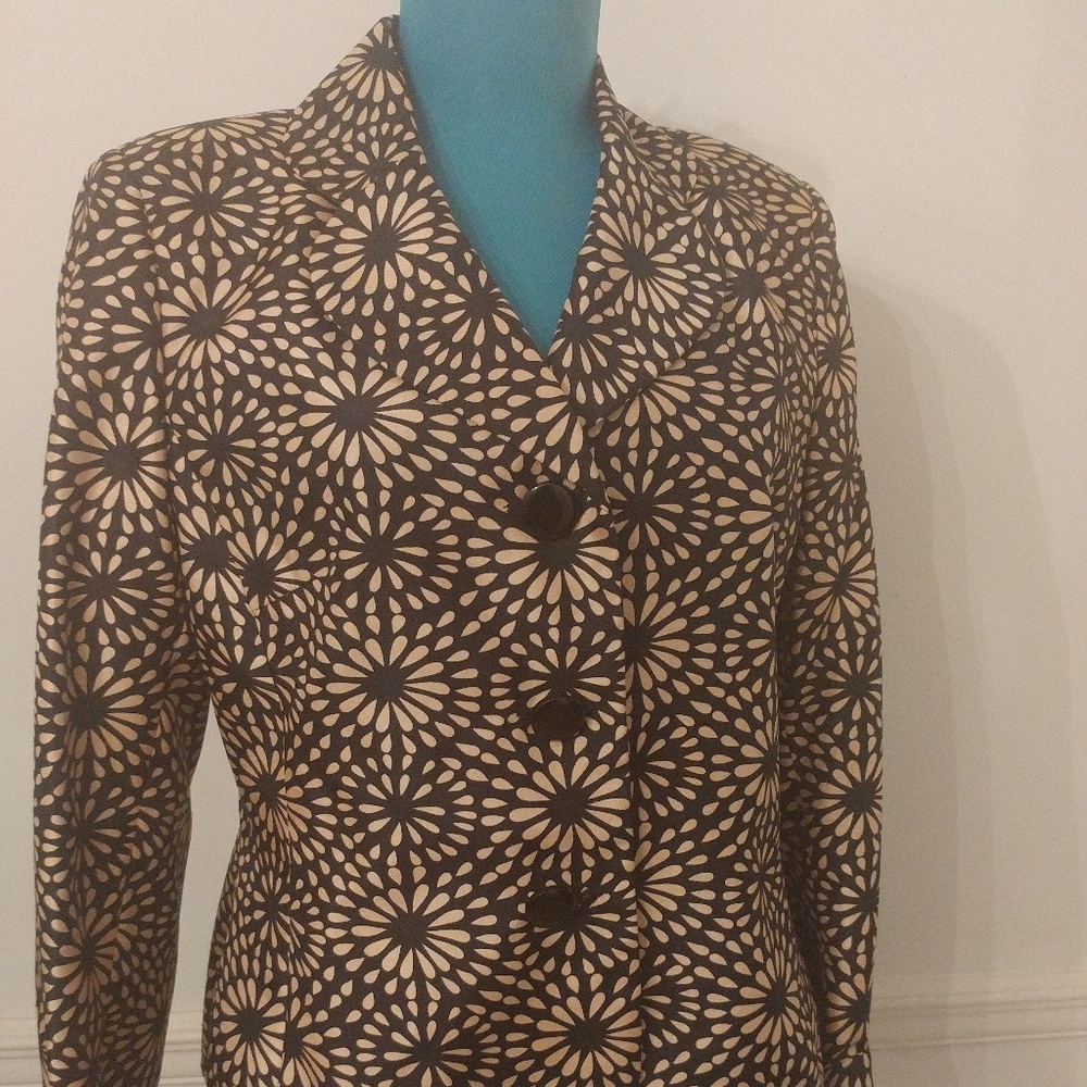 Kim Rogers Black and Gold Patterned Blazer Size 8